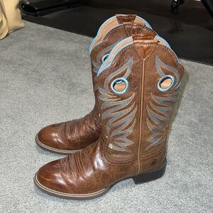 Ariat Cowgirl Boots Size 8